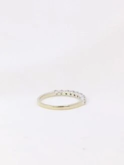 Demi-Alliance Américaine En Or Blanc Et Diamants 0,36 Ct -Castafiore Boutique demi alliance americaine en or blanc et diamants 036 ct 842911