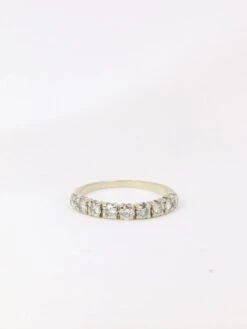 Demi-Alliance Américaine En Or Blanc Et Diamants 0,9 Ct