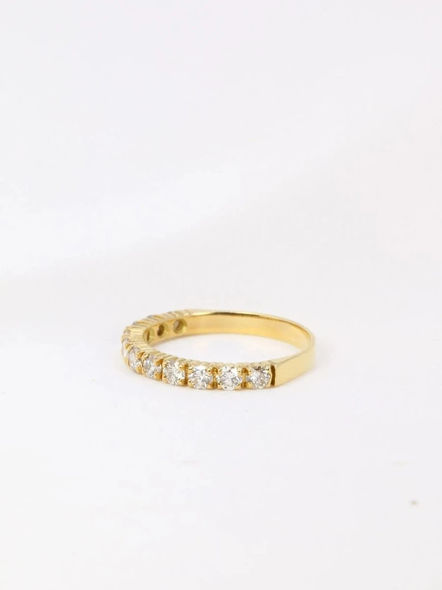 Demi-Alliance Américaine En Or Jaune Et Diamants 0,88 Ct 3 Demi-Alliance Américaine En Or Jaune Et Diamants 0,88 Ct – Image 3