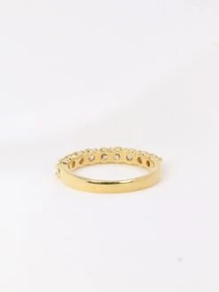 Demi-Alliance Américaine En Or Jaune Et Diamants 1,35 Ct -Castafiore Boutique demi alliance americaine en or jaune et diamants 135 ct 179996