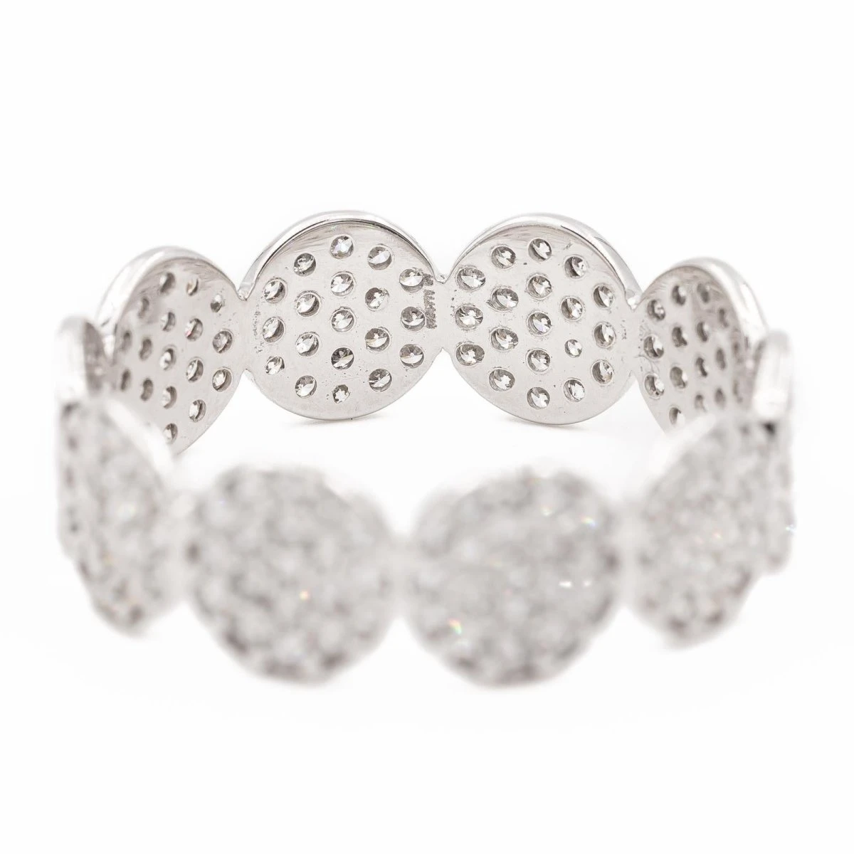 Ginette NY Bague Alliance Mini Ever Eternity Band Or Blanc Diamant 3 Ginette NY Bague Alliance Mini Ever Eternity Band Or Blanc Diamant – Image 3