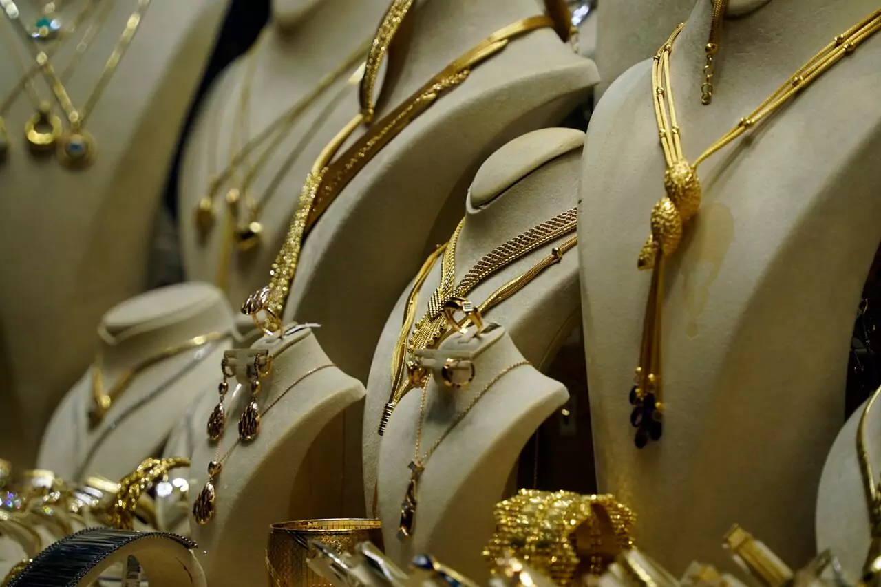 Castafiore Boutique -Castafiore Boutique joyas chapadas en oro que es como se limpia