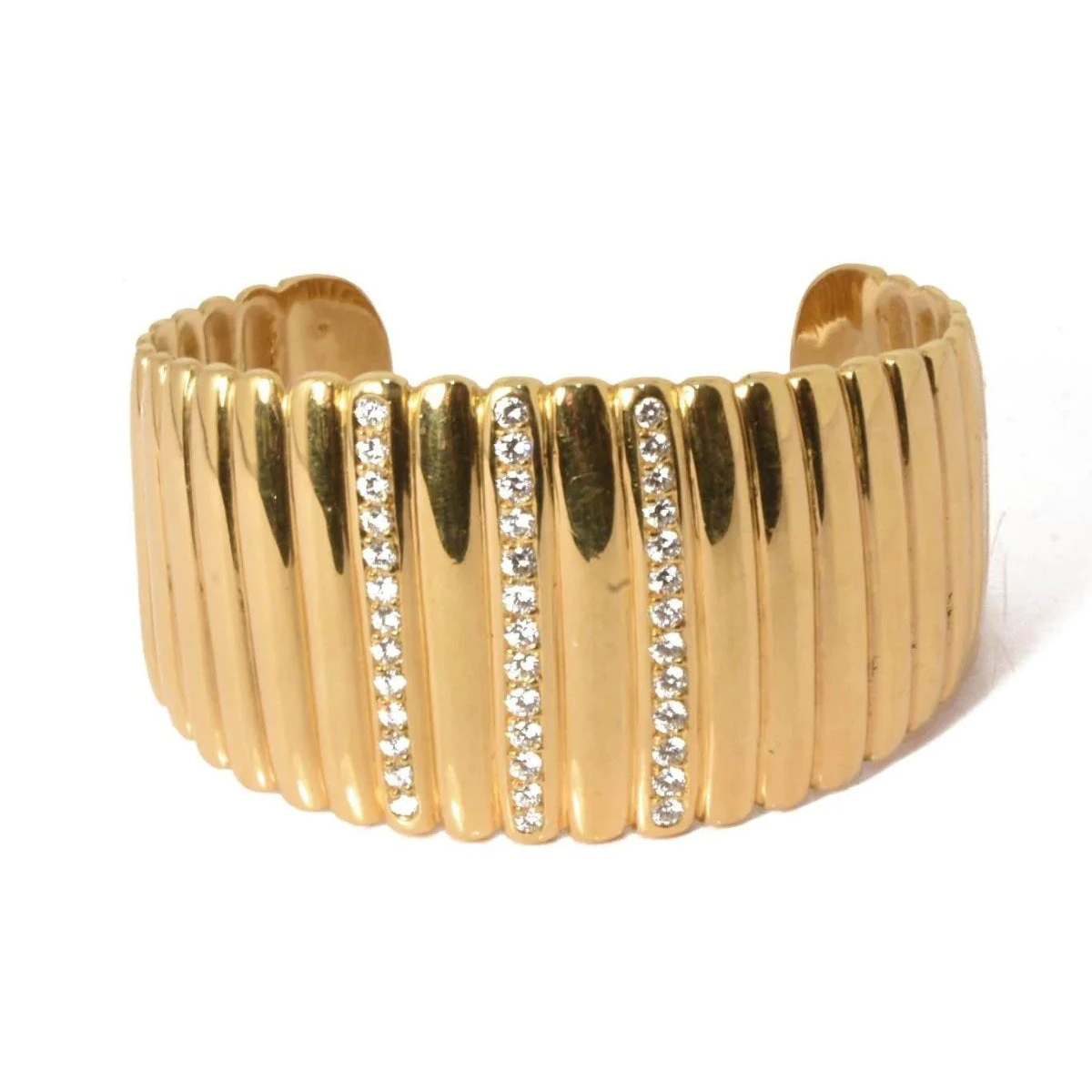 Bracelet Manchette En Or Jaune Godronnée Et Diamants 1 Bracelet Manchette En Or Jaune Godronnée Et Diamants