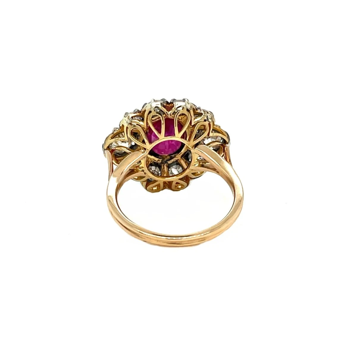 Late 19th Century 2.05 Carat Ruby Diamond Gold Cluster Ring 4 Late 19th Century 2.05 Carat Ruby Diamond Gold Cluster Ring – Image 4