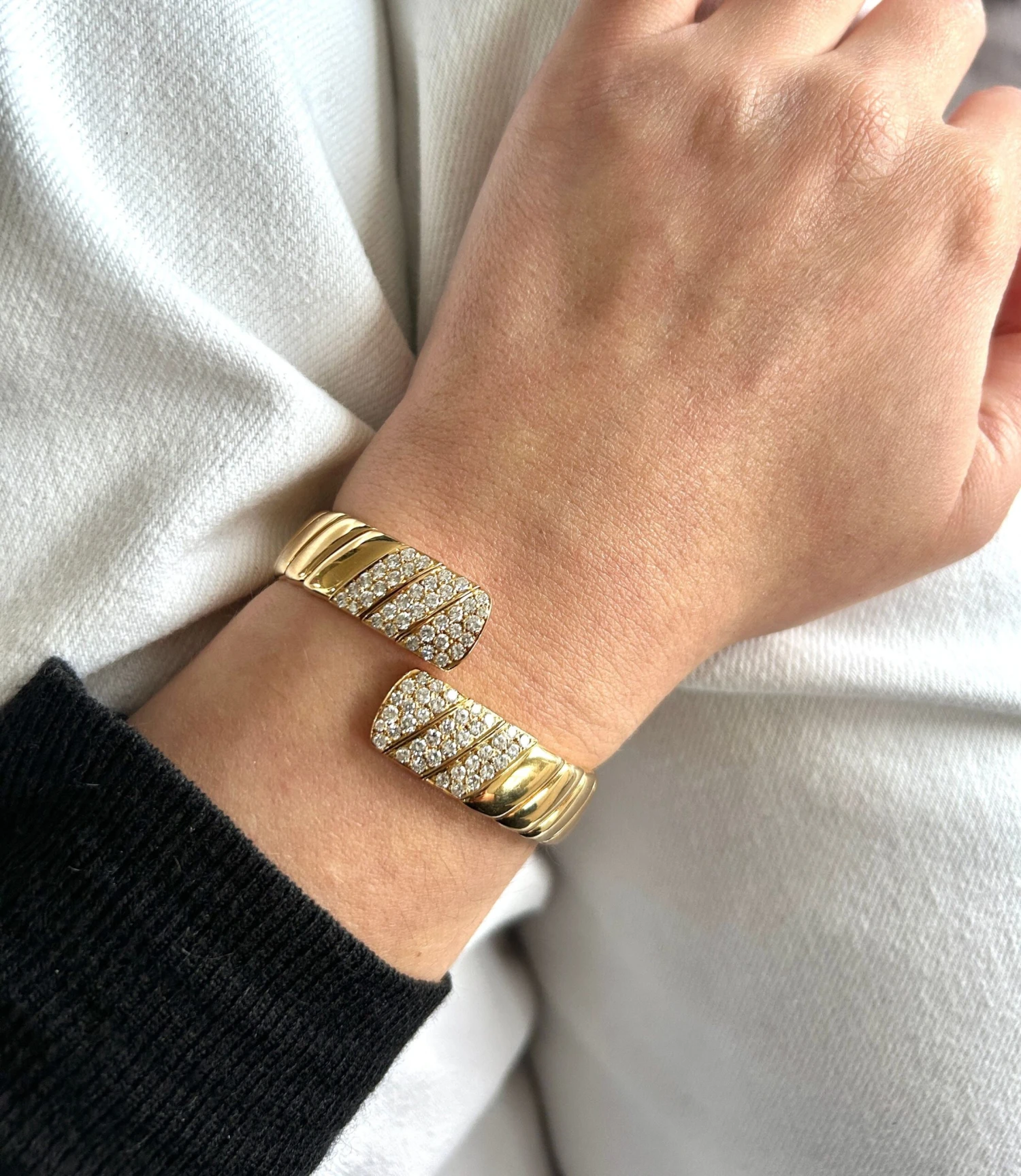 Bracelet CARTIER En Or Jaune Et Diamants 6 Bracelet CARTIER En Or Jaune Et Diamants – Image 6