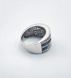 Bague Bandeau Diamants Blancs Et Noirs 11 Bague Bandeau Diamants Blancs Et Noirs -Castafiore Boutique mc bXTcTxUZaV