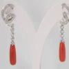 Pendants D'oreilles En Or Blanc, Diamants Et Corail