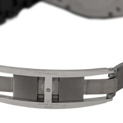 Montre Automatique CHANEL "J12" En Céramique Noire Et Diamants 12 Montre Automatique CHANEL "J12" En Céramique Noire Et Diamants -Castafiore Boutique montre automatique chanel j12 en ceramique noire et diamants 748876