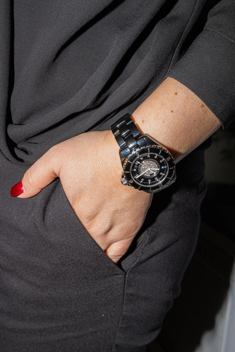 Montre Automatique CHANEL "J12" En Céramique Noire Et Diamants 2 Montre Automatique CHANEL "J12" En Céramique Noire Et Diamants – Image 2