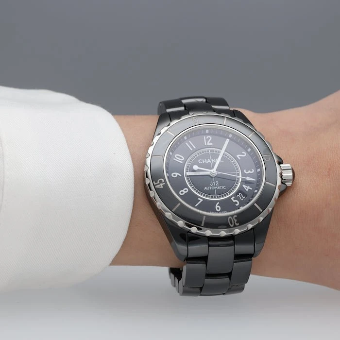 Montre Automatique CHANEL "J12" En Céramique 2 Montre Automatique CHANEL "J12" En Céramique – Image 2