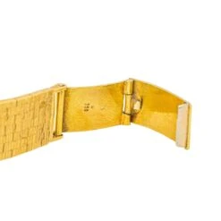 Montre OMEGA En Or Jaune, Saphir Et Diamants -Castafiore Boutique montre omega en or jaune saphir et diamants 7633342