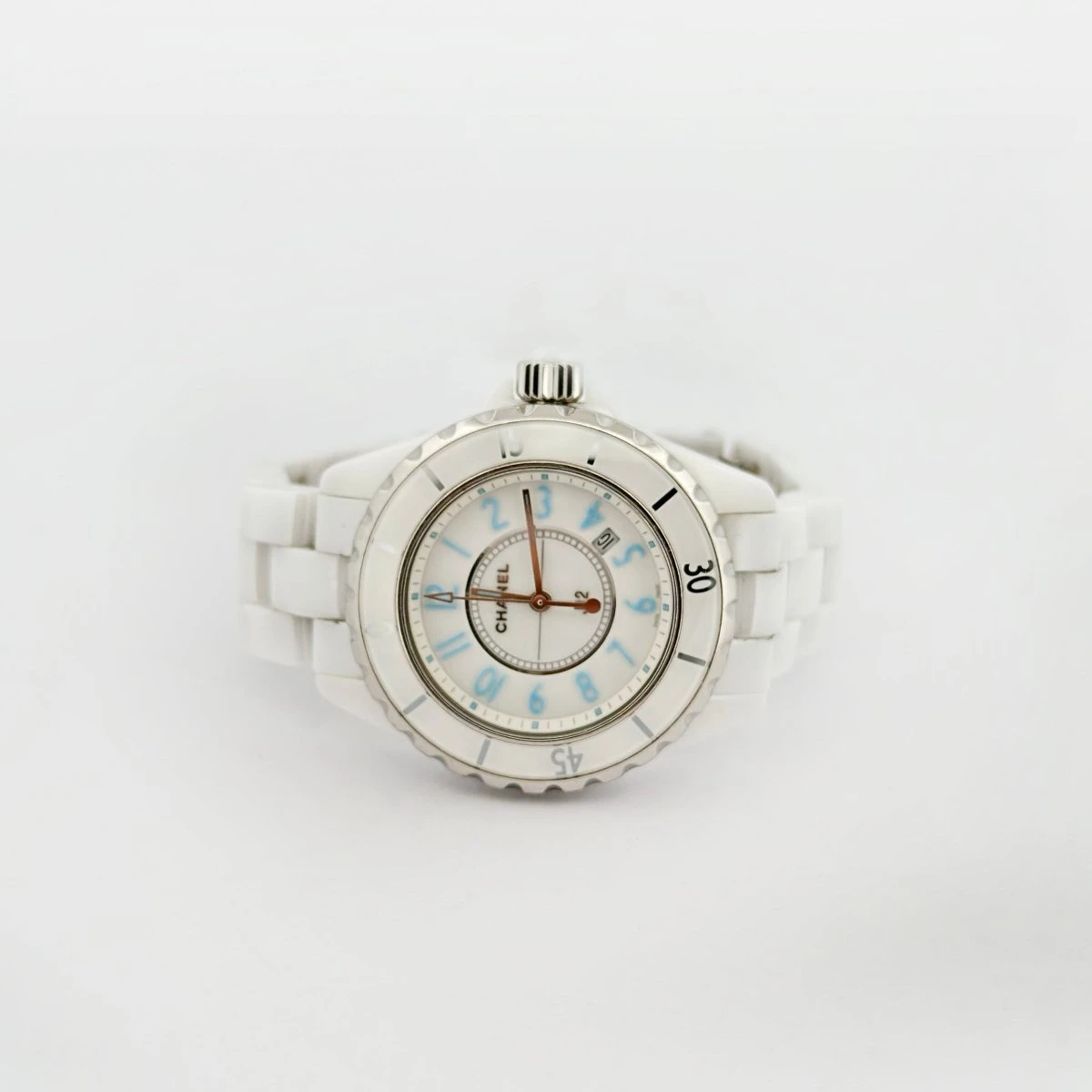 Montre Quartz CHANEL "J12" En Céramique Blanche 5 Montre Quartz CHANEL "J12" En Céramique Blanche – Image 5