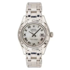Montre ROLEX "Datejust Pearlmaster" En Or Blanc, Nacre, Saphir Et Diamants