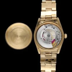 Montre ROLEX "Oyster Date" En Or Jaune -Castafiore Boutique montre rolex oyster date en or jaune 18 cts de 1974 34 mm ref 1503 automatique 700384