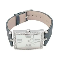 Miller Montre Quartz VAN CLEEF & ARPELS "Classique Arpels" En Or Blanc, Nacre, Satin Et Diamants 12 Miller Montre Quartz VAN CLEEF & ARPELS "Classique Arpels" En Or Blanc, Nacre, Satin Et Diamants -Castafiore Boutique montre van cleef arpels classique arpels en or blanc diamants nacre et satin 117285