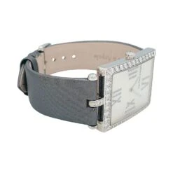 Miller Montre Quartz VAN CLEEF & ARPELS "Classique Arpels" En Or Blanc, Nacre, Satin Et Diamants 11 Miller Montre Quartz VAN CLEEF & ARPELS "Classique Arpels" En Or Blanc, Nacre, Satin Et Diamants -Castafiore Boutique montre van cleef arpels classique arpels en or blanc diamants nacre et satin 783842