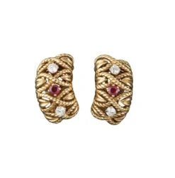 Paire De Clip D'oreille ANDRE VASSORT X VAN CLEEF & ARPELS En Or Jaune, Rubis Et Diamants