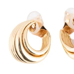 Boucles D'oreilles Créoles VAN CLEEF & ARPELS En Or Jaune -Castafiore Boutique paire de creoles or jaune maison van cleef and arpels 341683