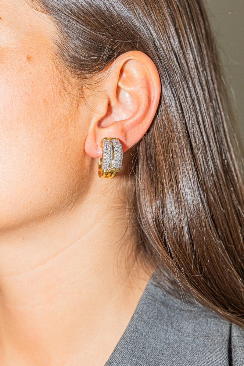 Piaget Boucles D'oreilles CréolesOr Jaune Diamant 2 Piaget Boucles D'oreilles CréolesOr Jaune Diamant – Image 2