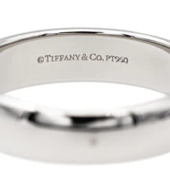 Bague Alliance TIFFANY & CO "Forever" En Platine -Castafiore Boutique tiffany co bague alliance forever platine 796028